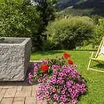 Gastehaus Tannegg Guest house