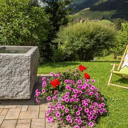 Gaestehaus Tannegg 게스트하우스